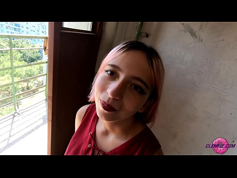 ❤️ Studentessa sensuale succhia uno sconosciuto nell'Outback - Sborra sulla sua faccia Pornoal it.verhentai.ru ❤️